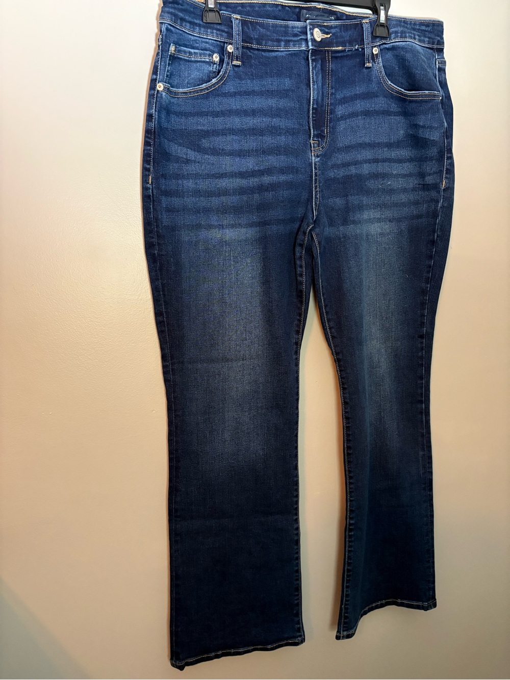 Aeropostale Women's Dark Blue Stretch Curvy Mid Rise Bootcut Jeans Size 16